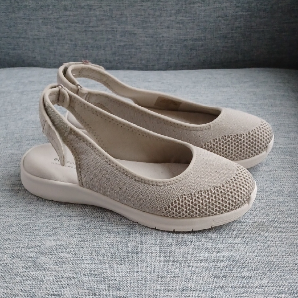 Easy Spirit Light Gray Mesh Slip-On Flats